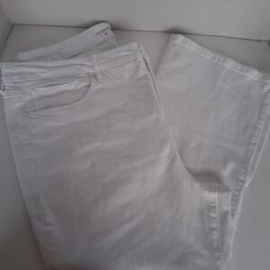 Good American Bright White Straight Leg Jeans